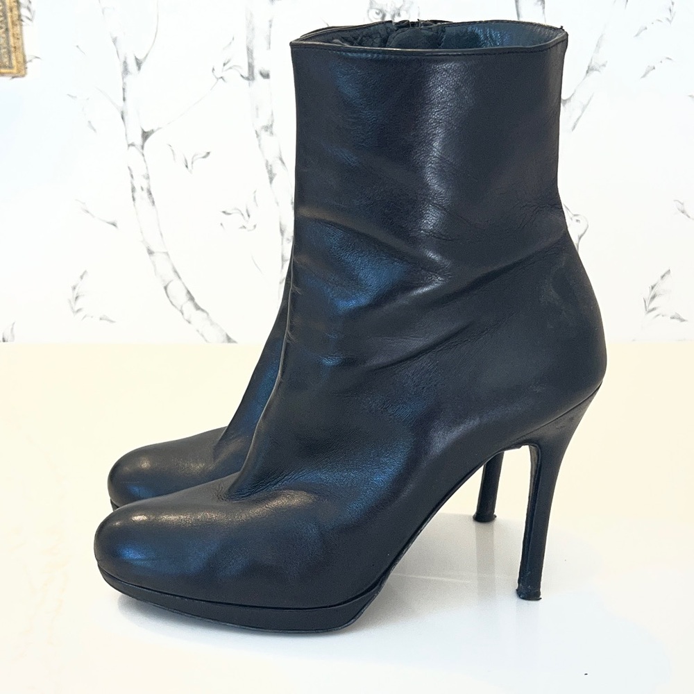 Stuart Weitzman Black Heeled Boots